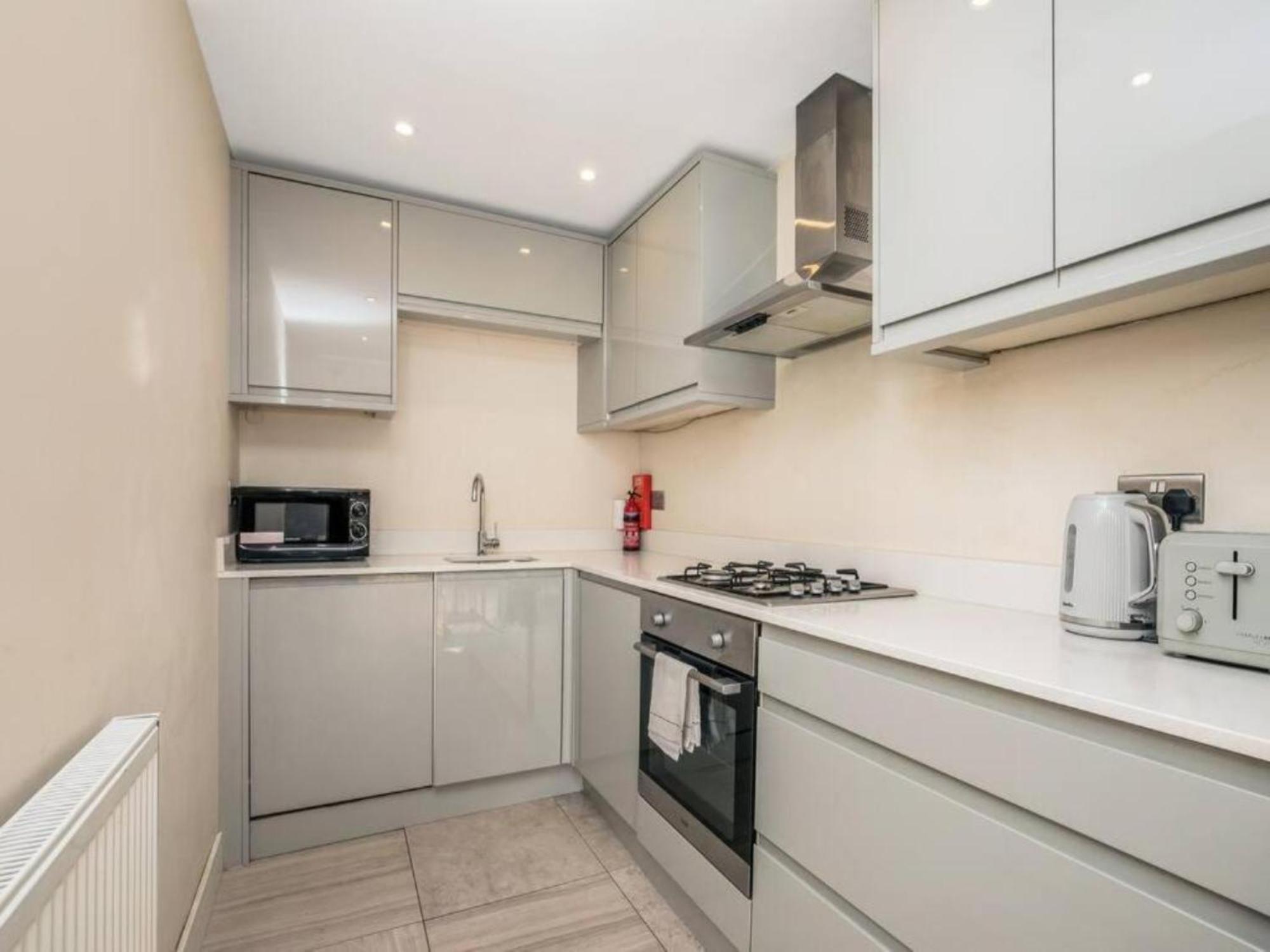 Pass The Keys Ealing Queen Of The Suburbs 2Bd Apartment Londres Exterior foto